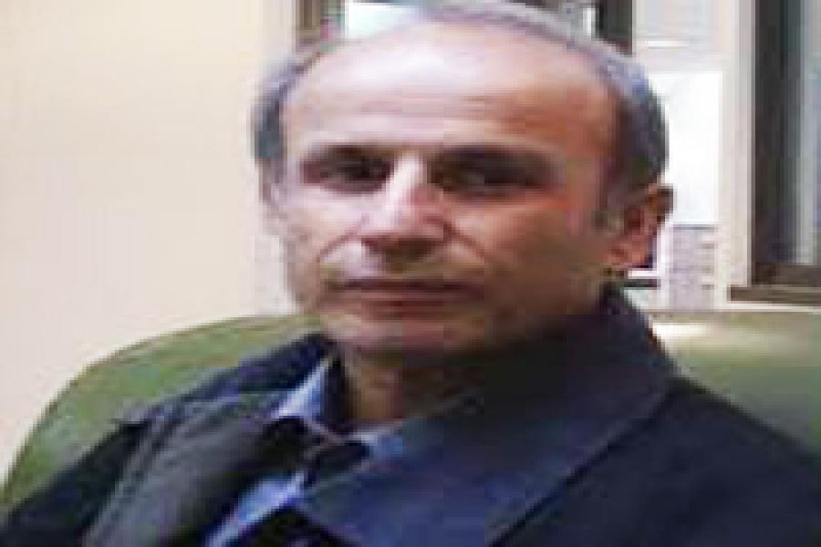 فردی جدی در کار و پژوهش در عین حال صبور و مهربان