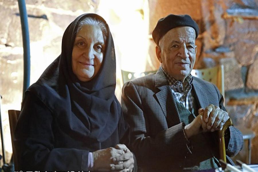 بانوی مهر و عطوفت